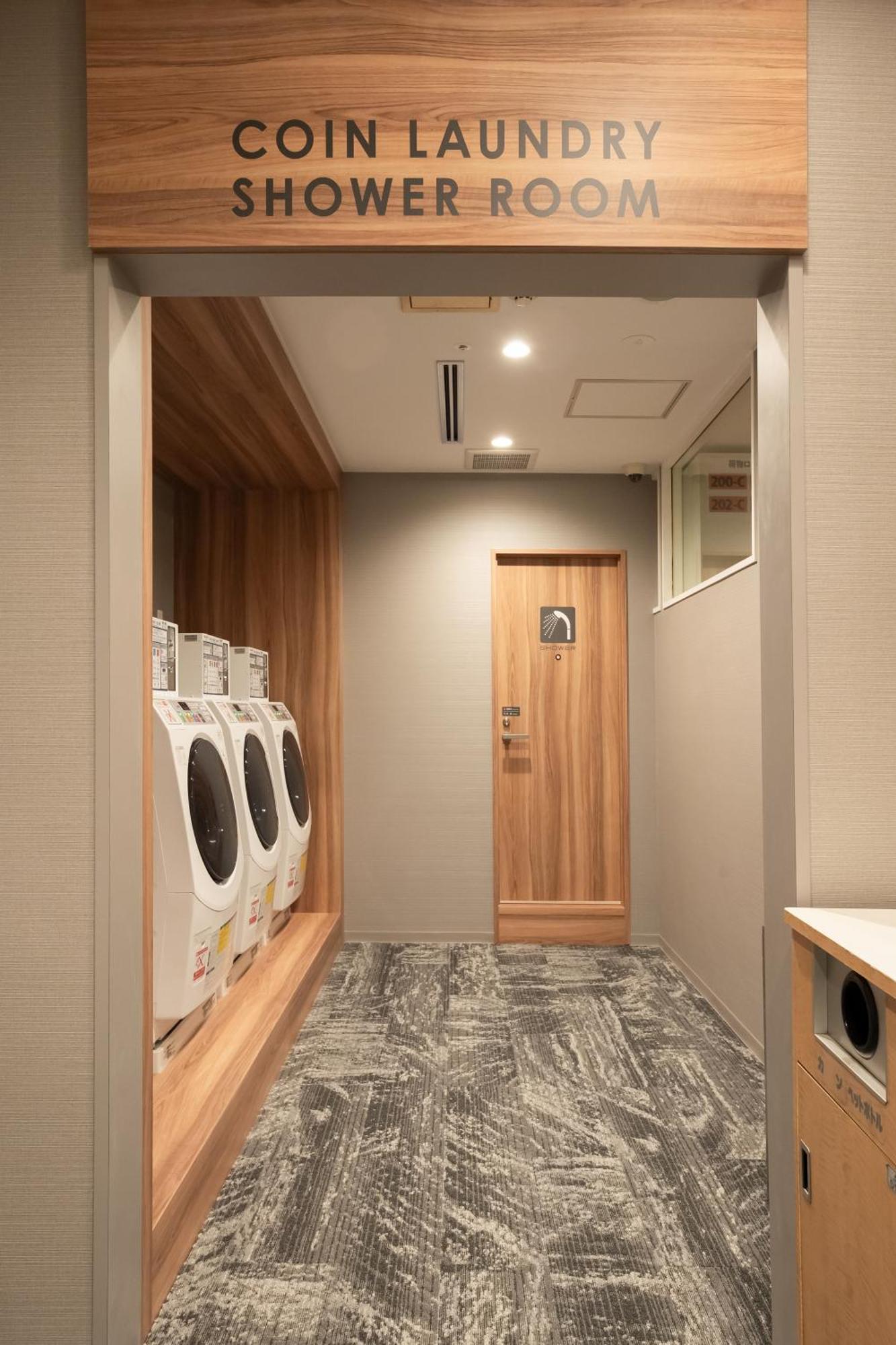 Sauna & Capsule Amza Osaka Exterior photo