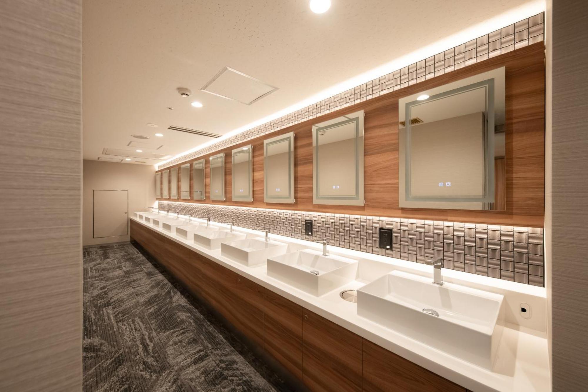 Sauna & Capsule Amza Osaka Exterior photo